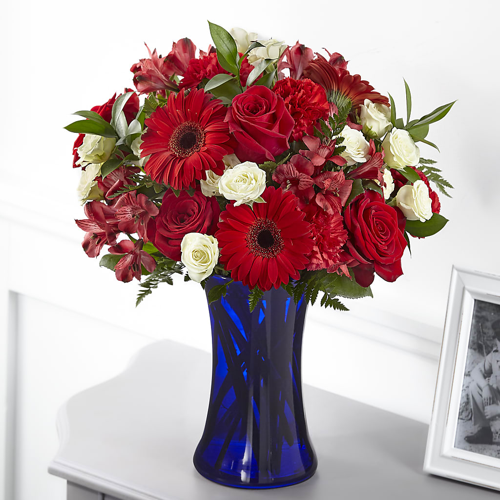 Hearts Embrace Bouquet – Salem Floral Llc, West Salem WI