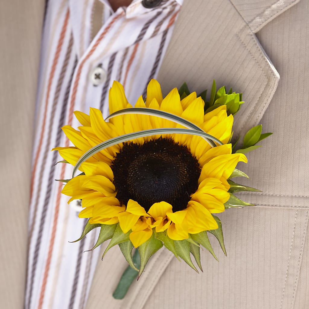 Free Spirit Boutonniere – Salem Floral Llc, West Salem WI