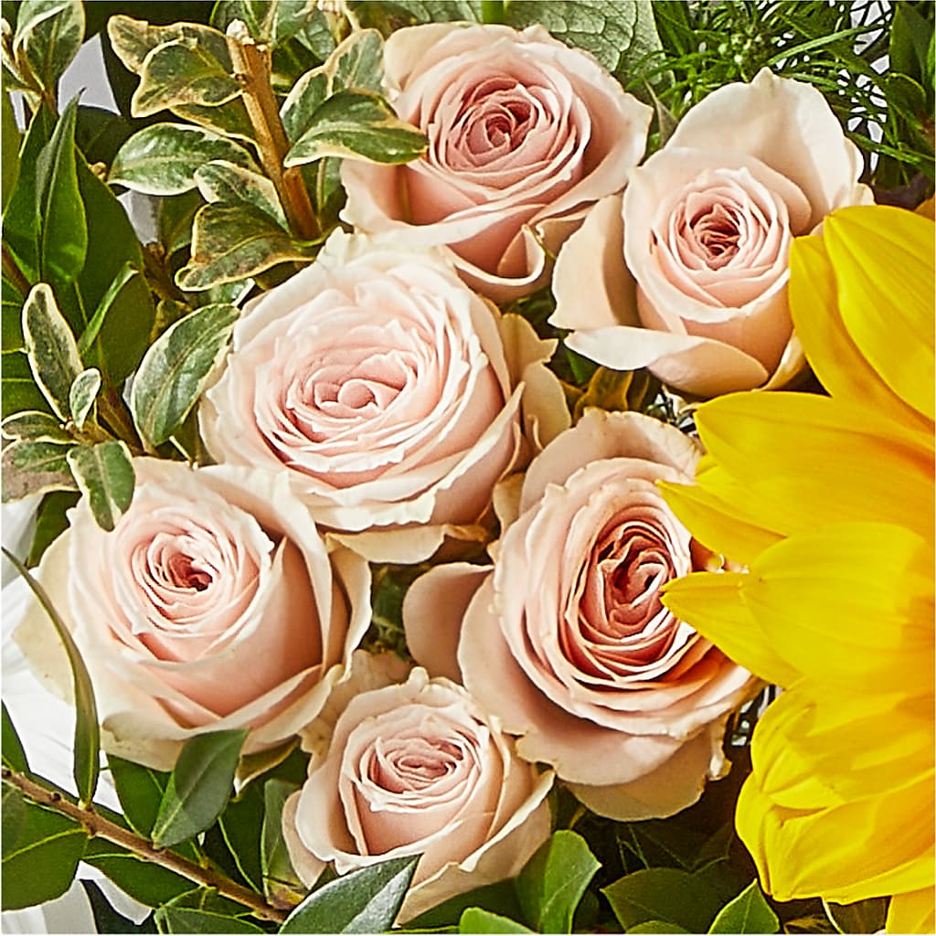 The Good Life Bouquet –  Salem Floral Llc, West Salem WI