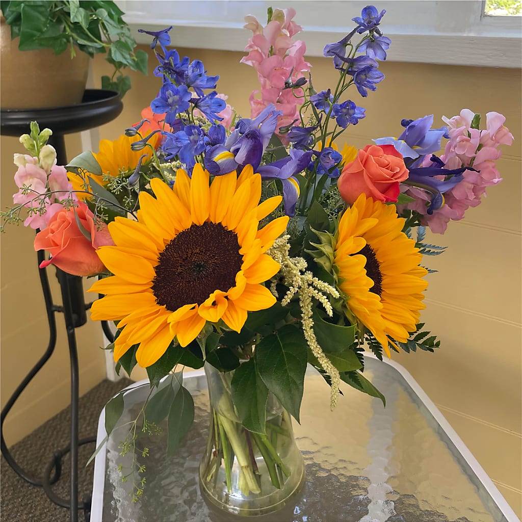 Rays of Life Bouquet –  Salem Floral Llc, West Salem WI