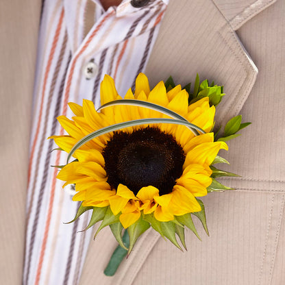 Free Spirit Boutonniere –  Salem Floral Llc, West Salem WI